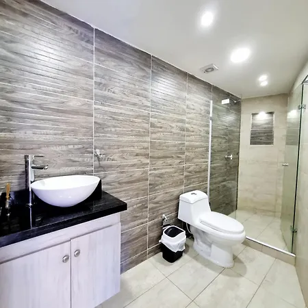 Apartamento De 1 Cuarto Cerca Al Mar Y El Laguito Por Parceros Group Cartagena