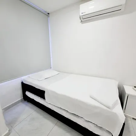 De 1 Cuarto Cerca Al Mar Y El Laguito Por Parceros Group Apartamento *